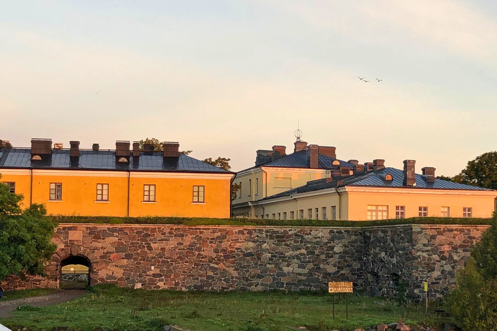 Merisotakoulu Suomenlinnassa